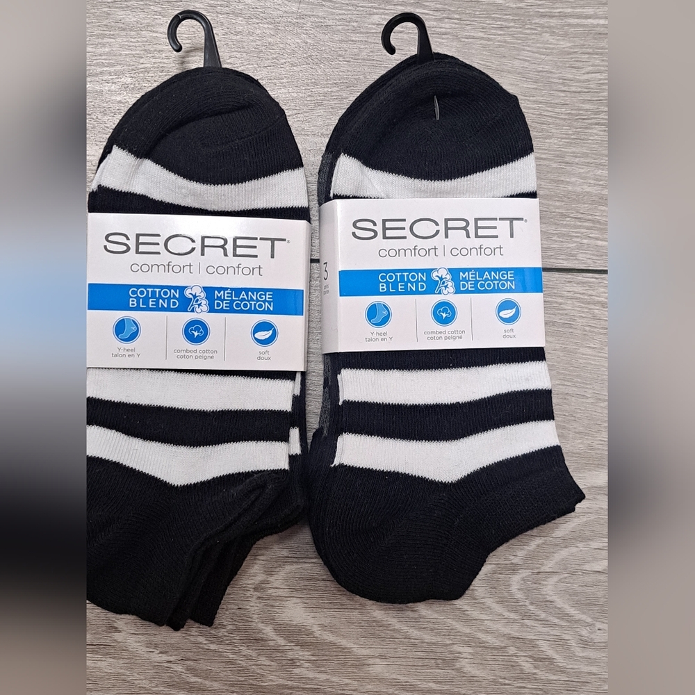 2 Brand New Secret Comfort Women's 3 Pair Black and White Low Cut Socks